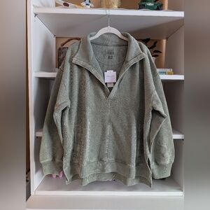 American Eagle AE Oversized Big Hug Collared Sweatshirt